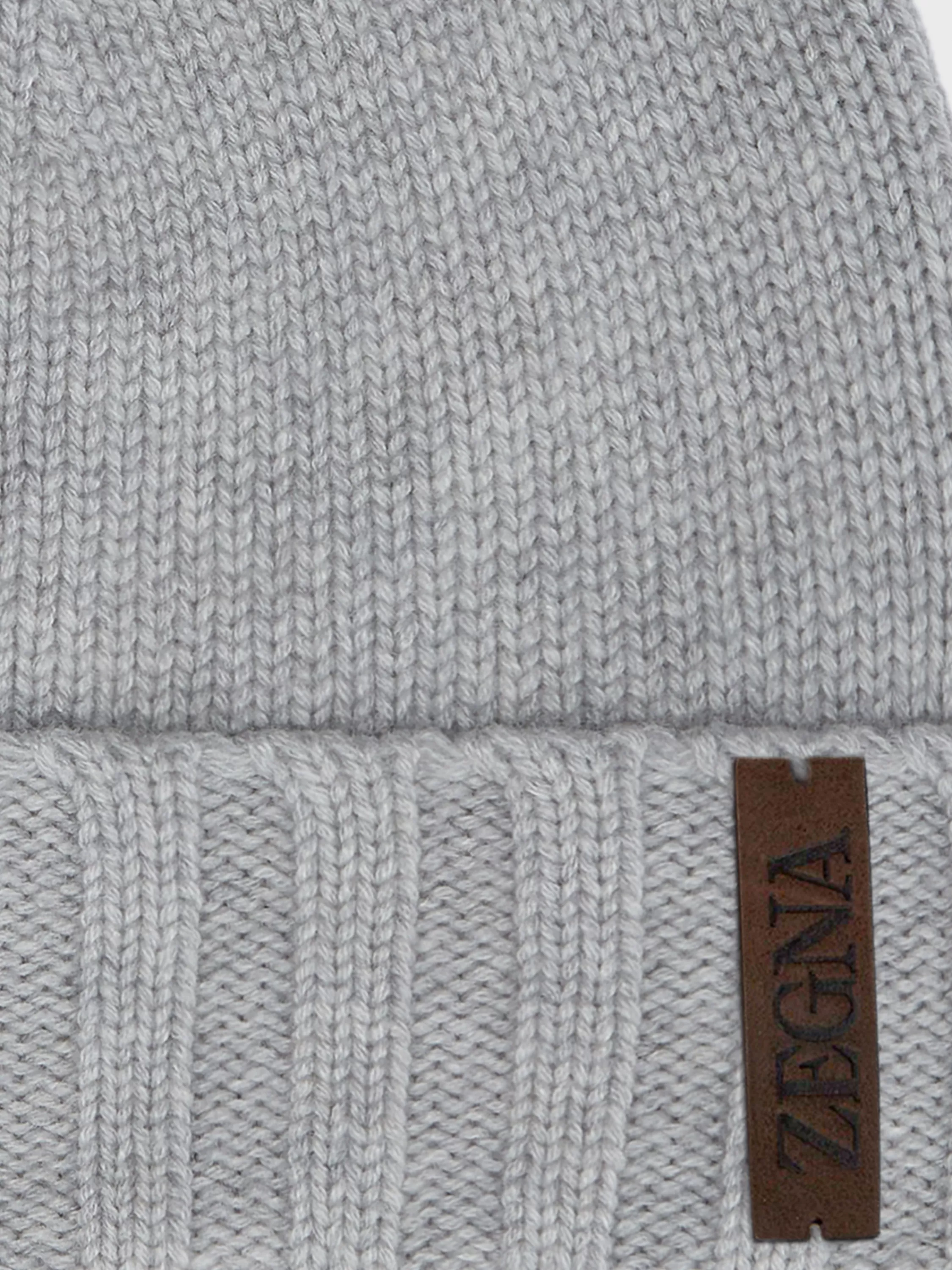 Best Sale Beanie aus Oasi Cashmere in Handschuhe, Schals Und Hüte