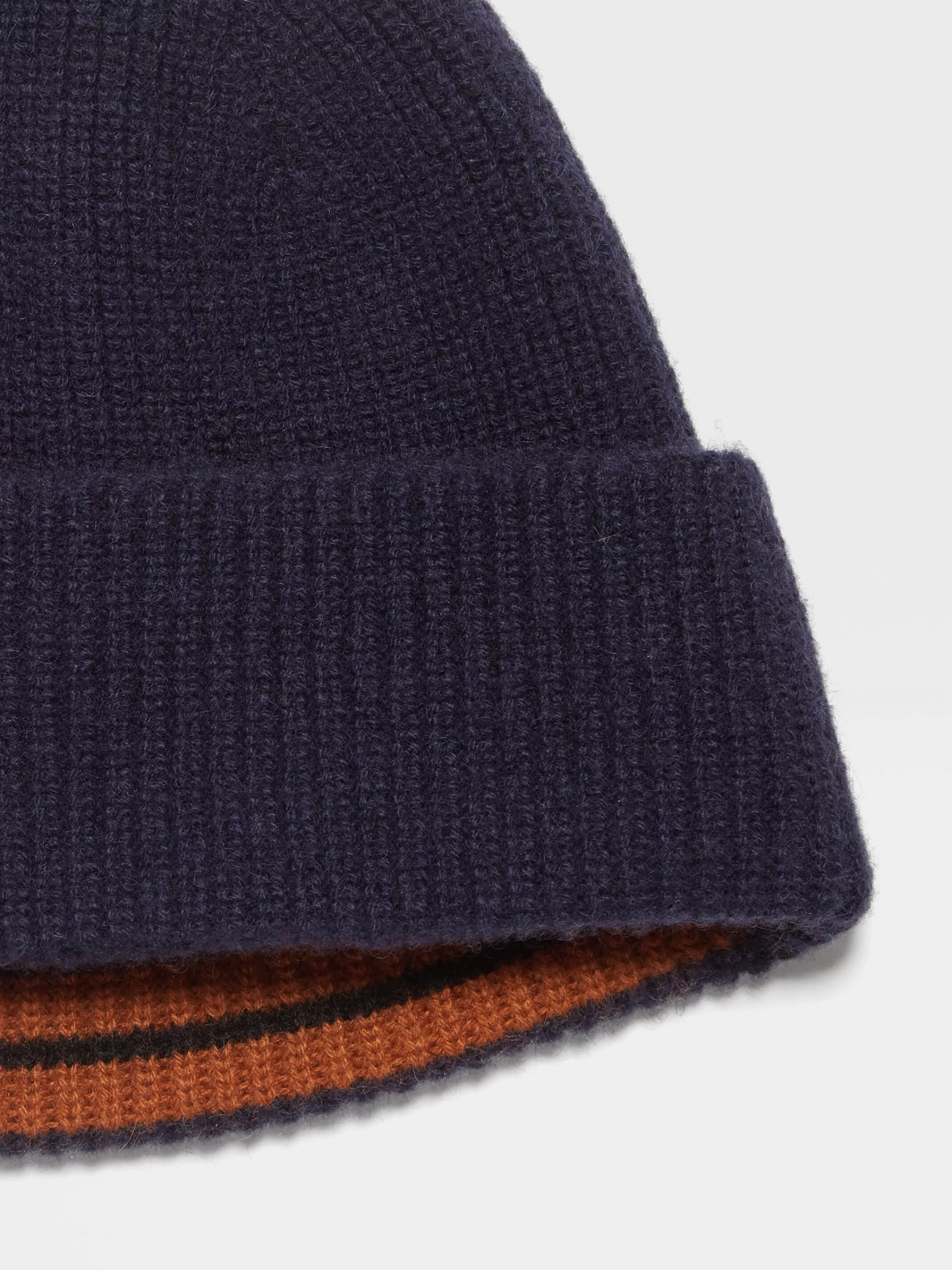 Clearance Beanie aus Oasi Cashmere in Handschuhe, Schals Und Hüte