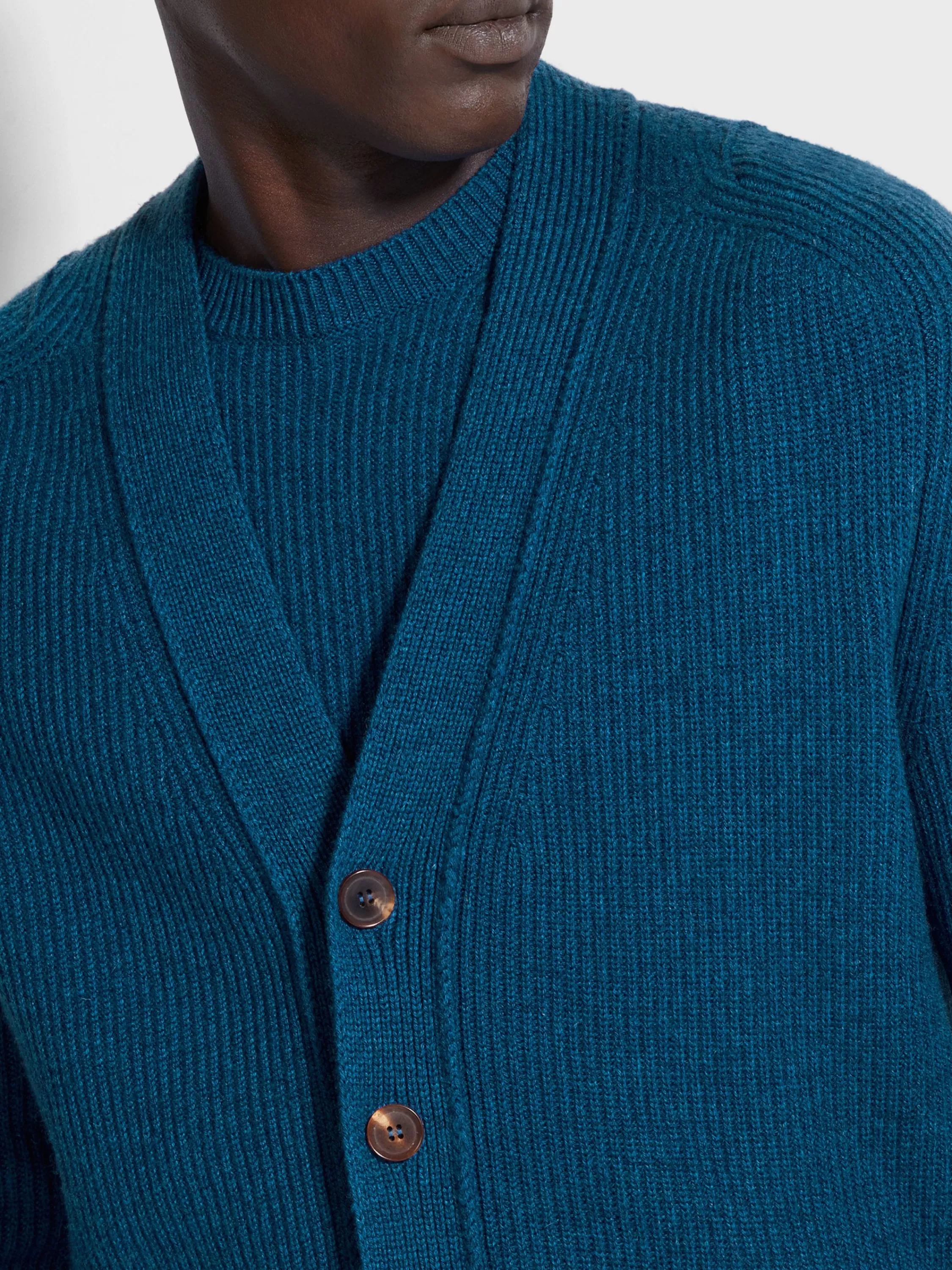 Online Cardigan aus Oasi Cashmere in leuchtendem Aquamarin Strickwaren
