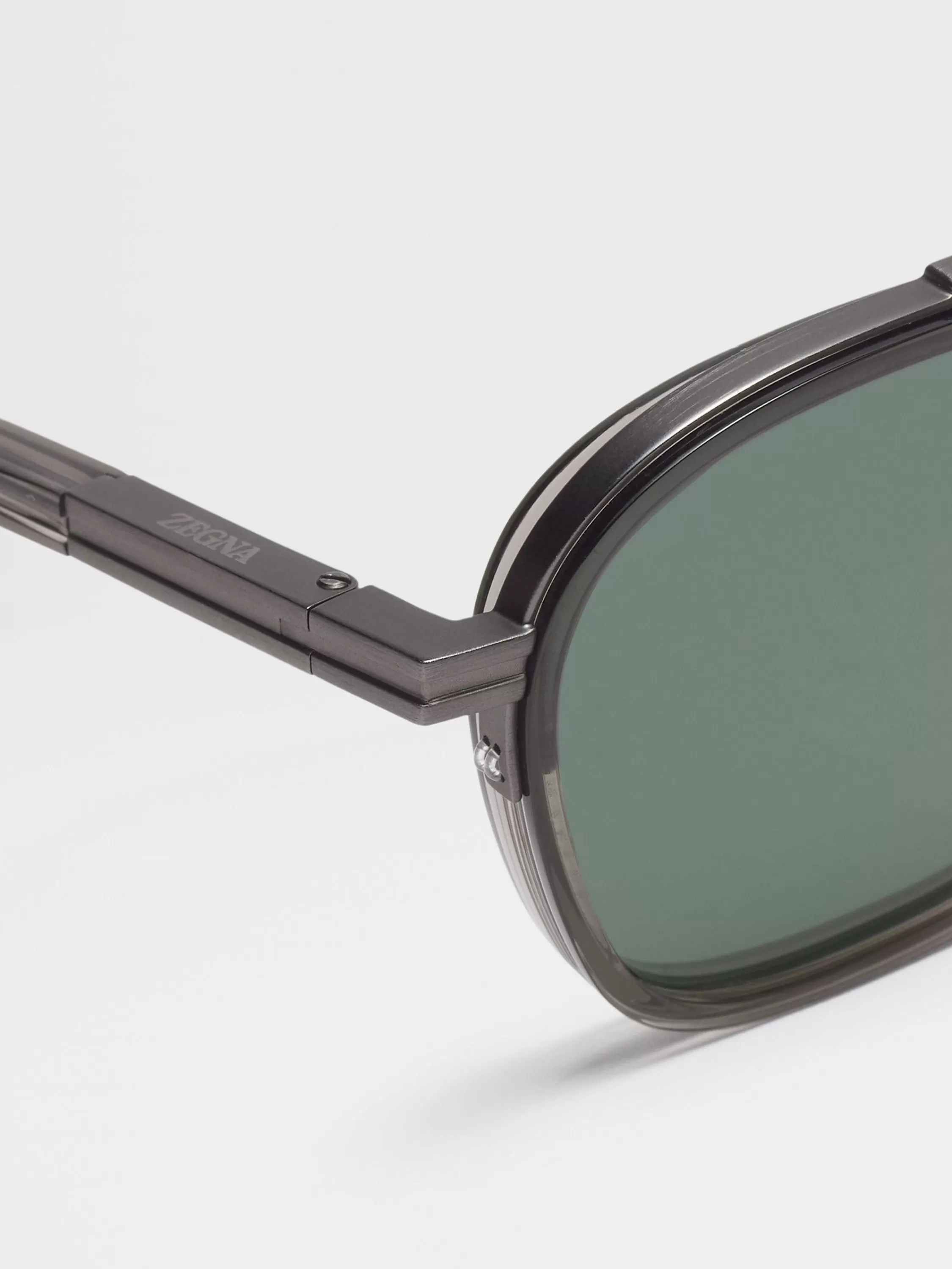 Clearance Orizzonte I Sonnenbrille aus transparentem, dunkelgrauem Acetat und Metall Sonnenbrillen
