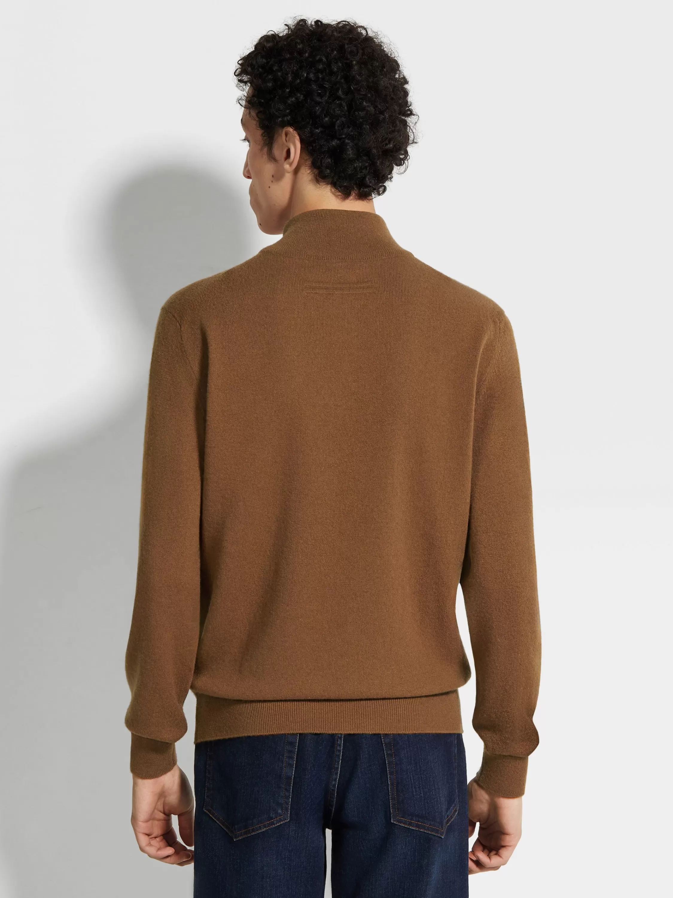 Shop Pullover aus Oasi Cashmere mit Stehkragen und Reißverschluss in meliertem, dunklem Foliage Strickwaren