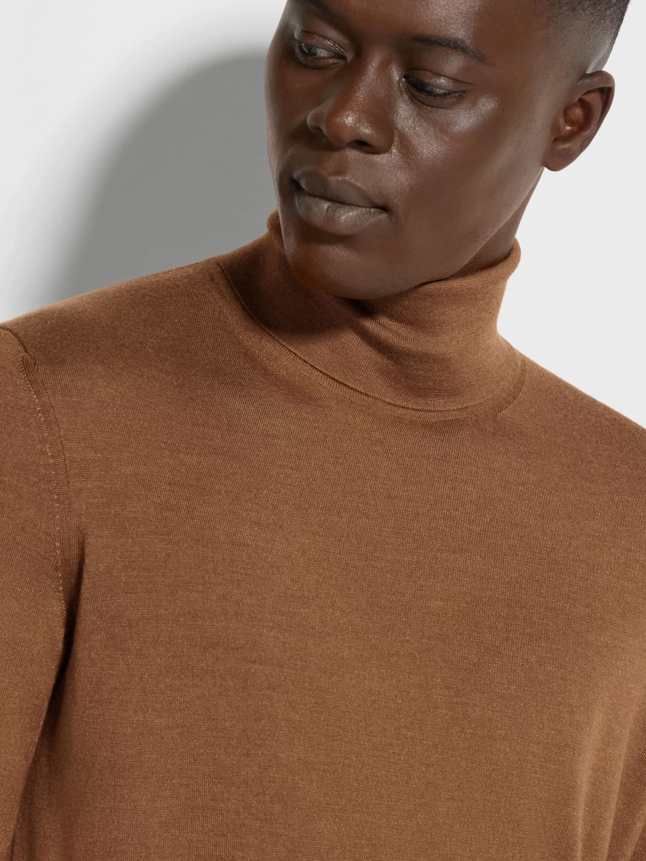 Sale Rollkragenpullover aus Cashseta in meliertem, dunklem Foliage Strickwaren