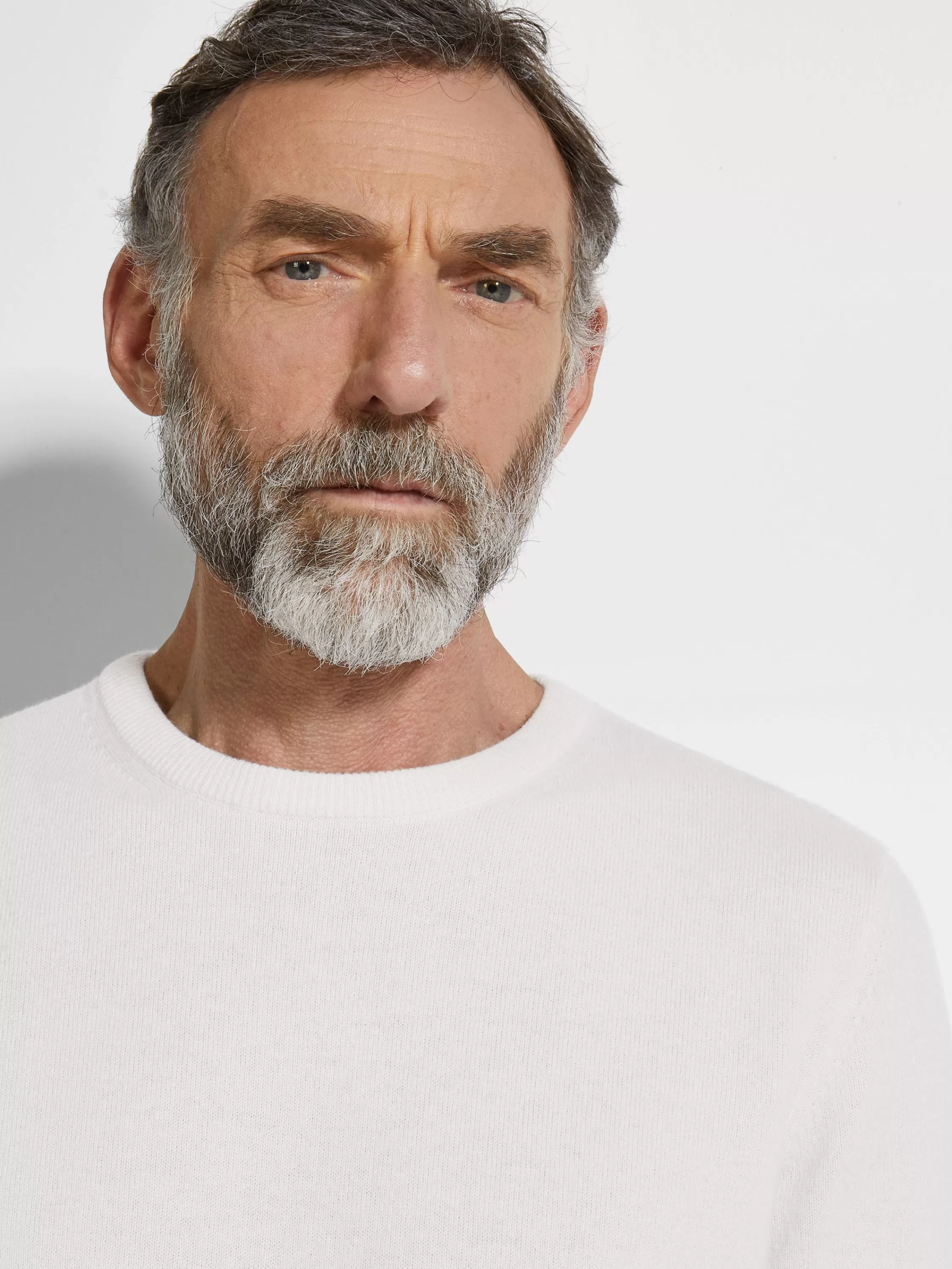 Shop Rundhalspullover aus Oasi Cashmere in meliertem Weiß Strickwaren