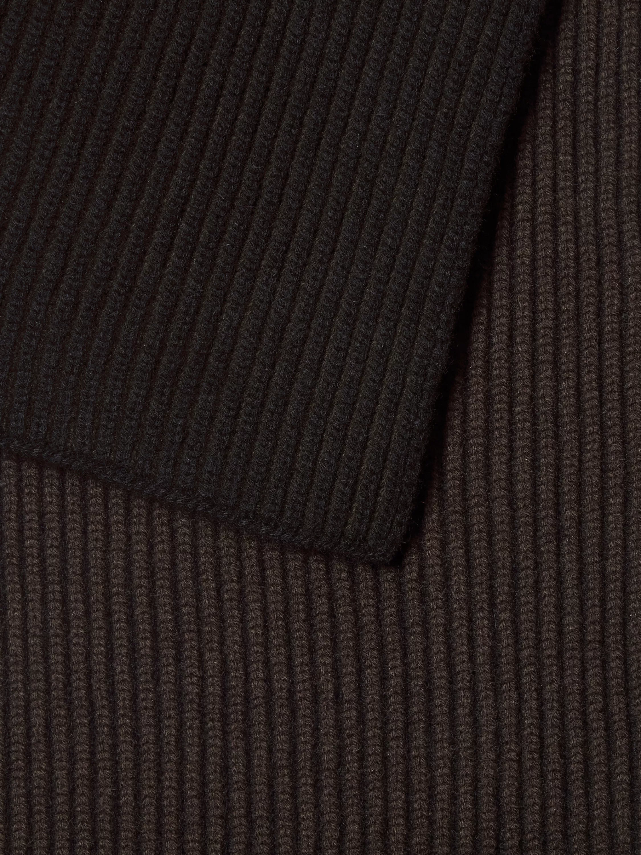 New Schal aus Oasi Cashmere in Schwarz und Dunkelbraun Handschuhe, Schals Und Hüte