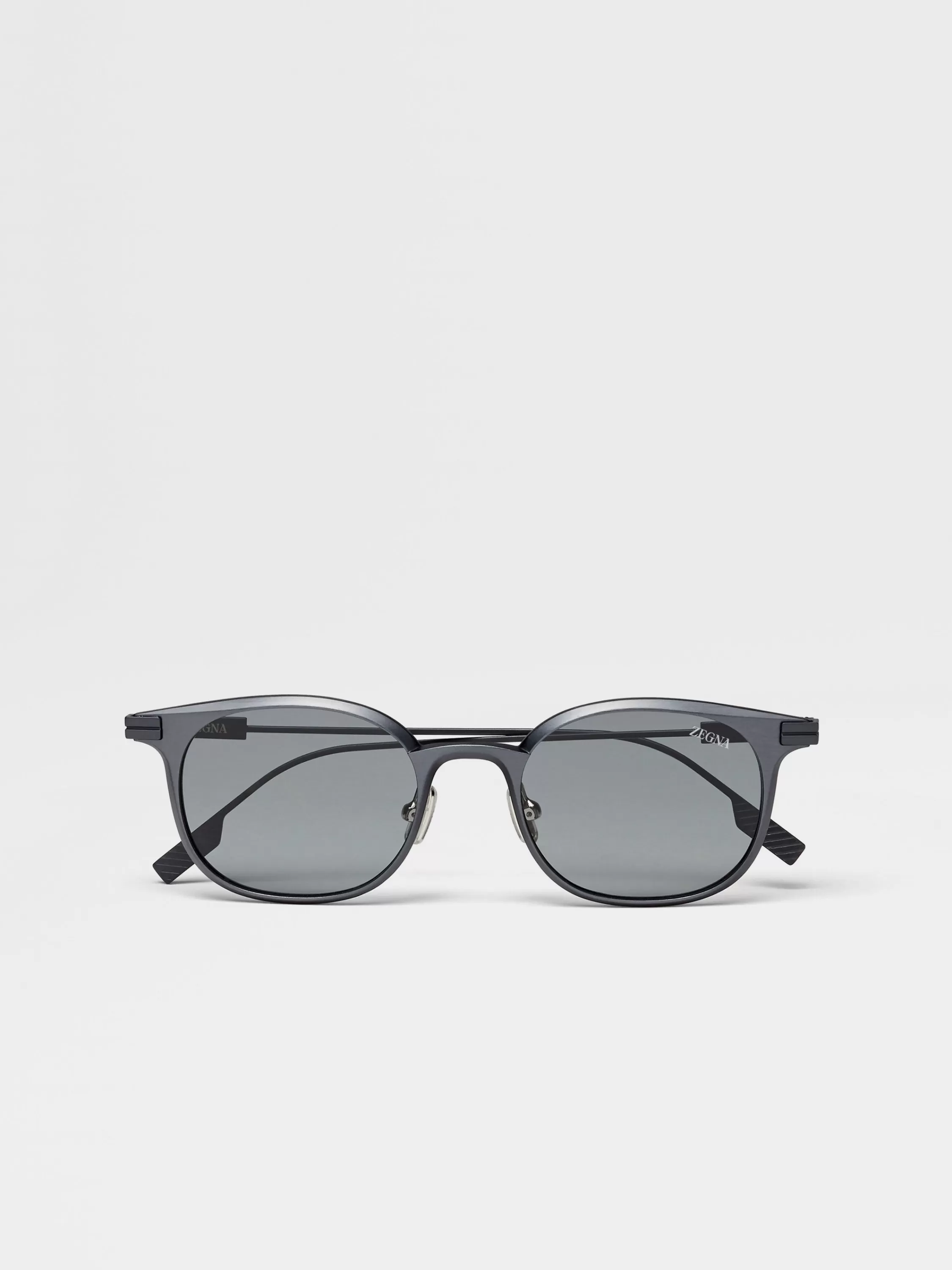 Flash Sale Sonnenbrille aus Aluminium in dunklem Silber Sonnenbrillen