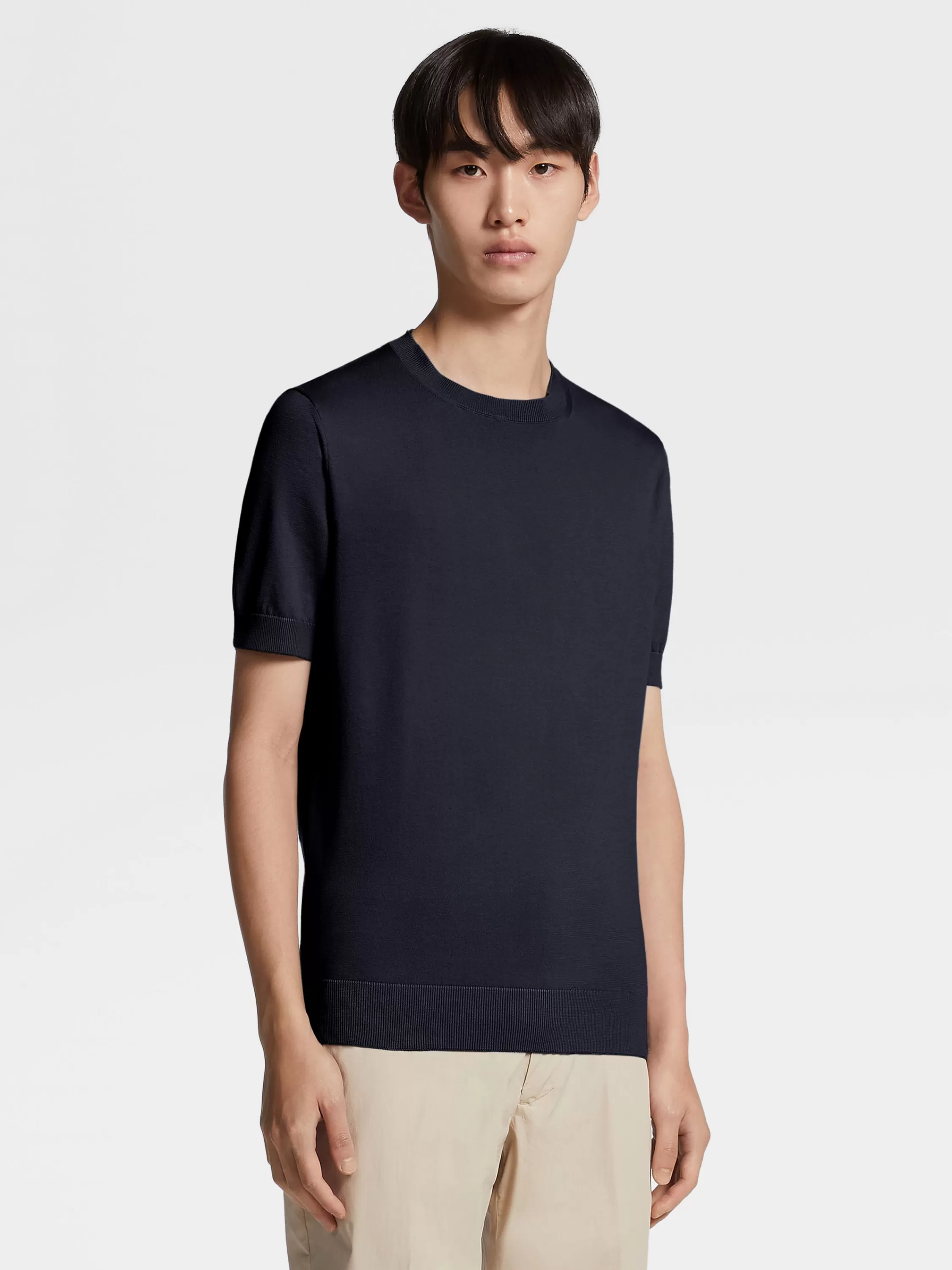 Online T-Shirt aus Premium Cotton in Strickwaren